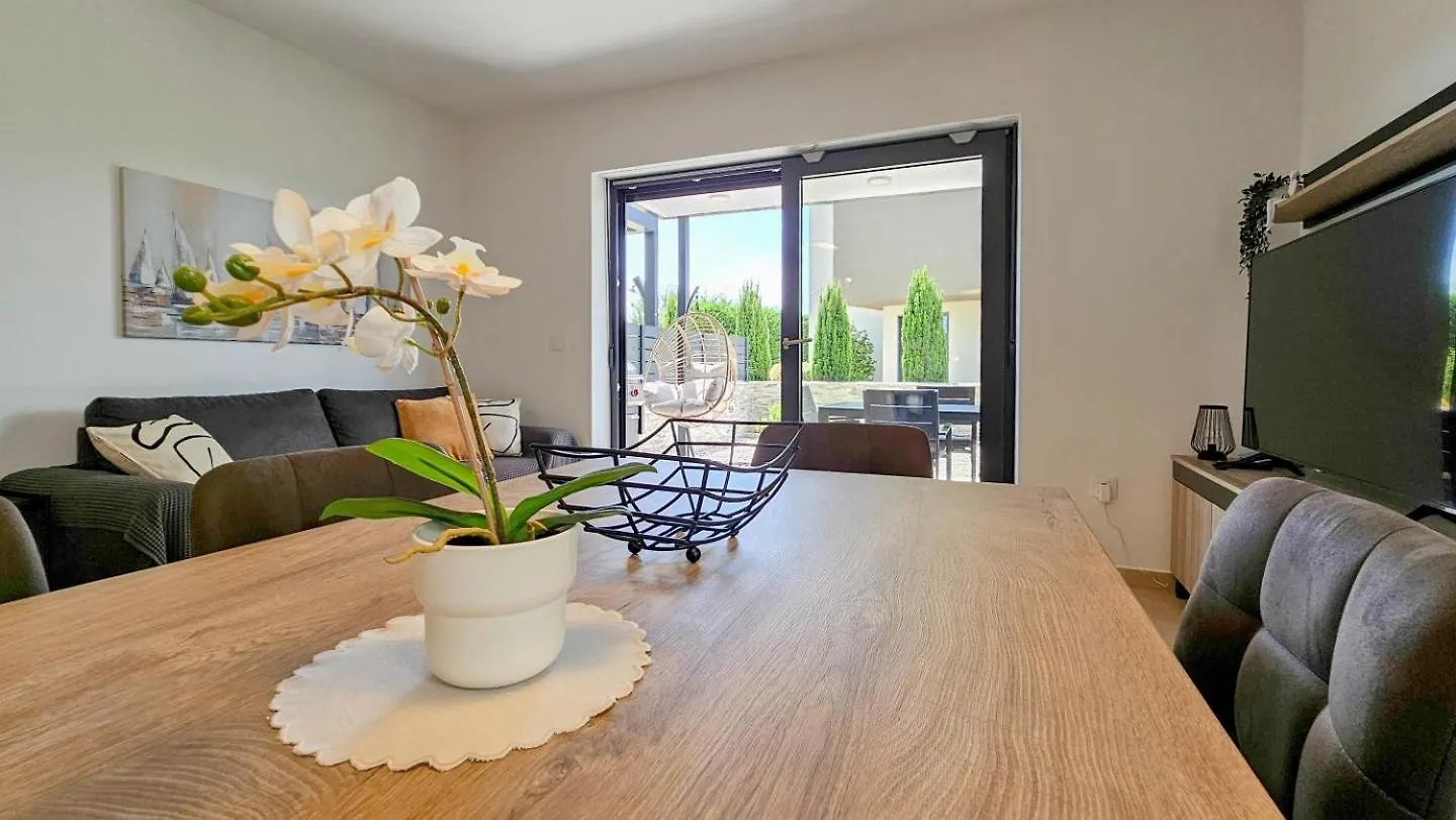 Casa Petra Apartment Novigrad  0*, Novigrad (Istria)